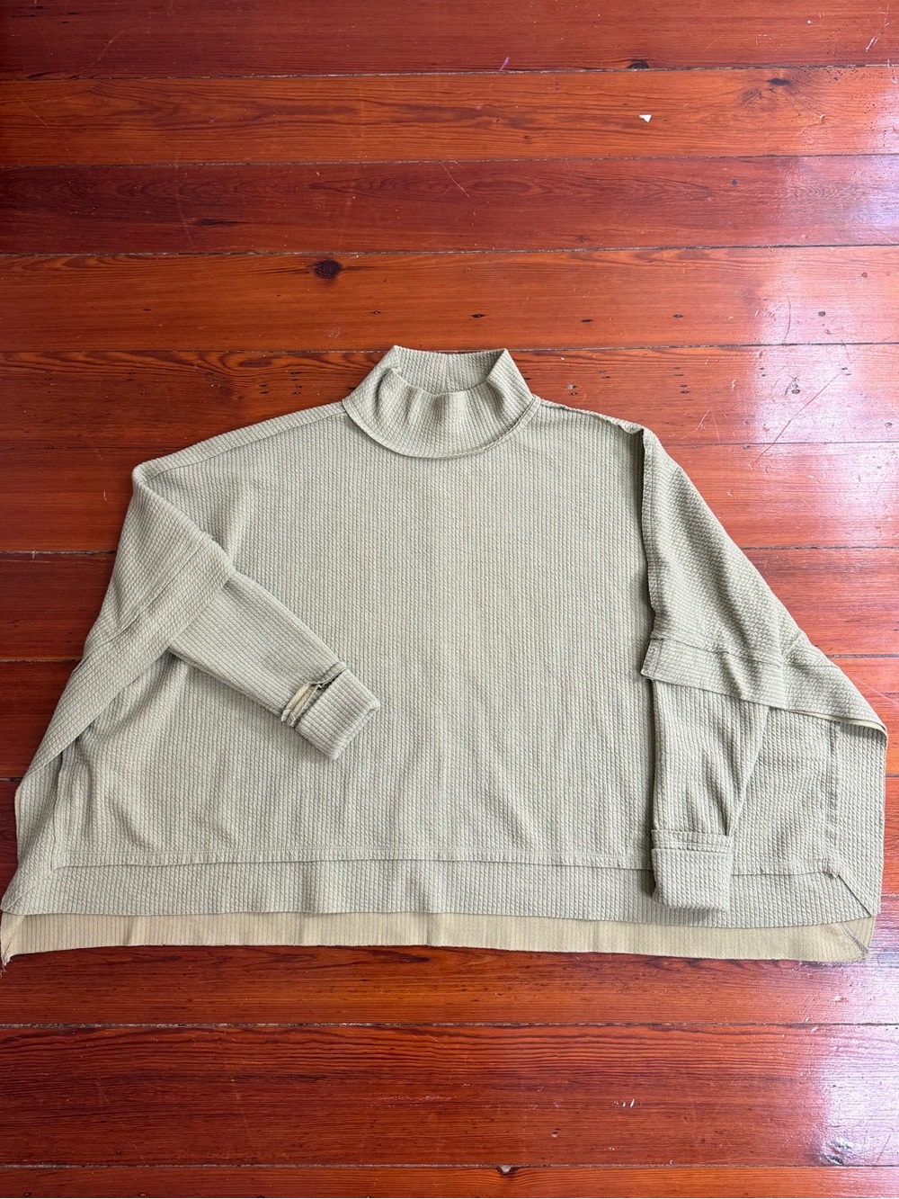 BKE Olive Green Texture Knit Mock Neck Boxy Oversized Sweater Sz Small 💚🍄